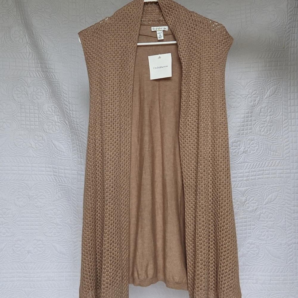 NWT croft and Barrow long cardigan vest